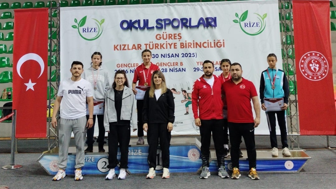 Öğrencimiz Tumaris Nurmuradova 40 kg'da Türkiye 2.si 